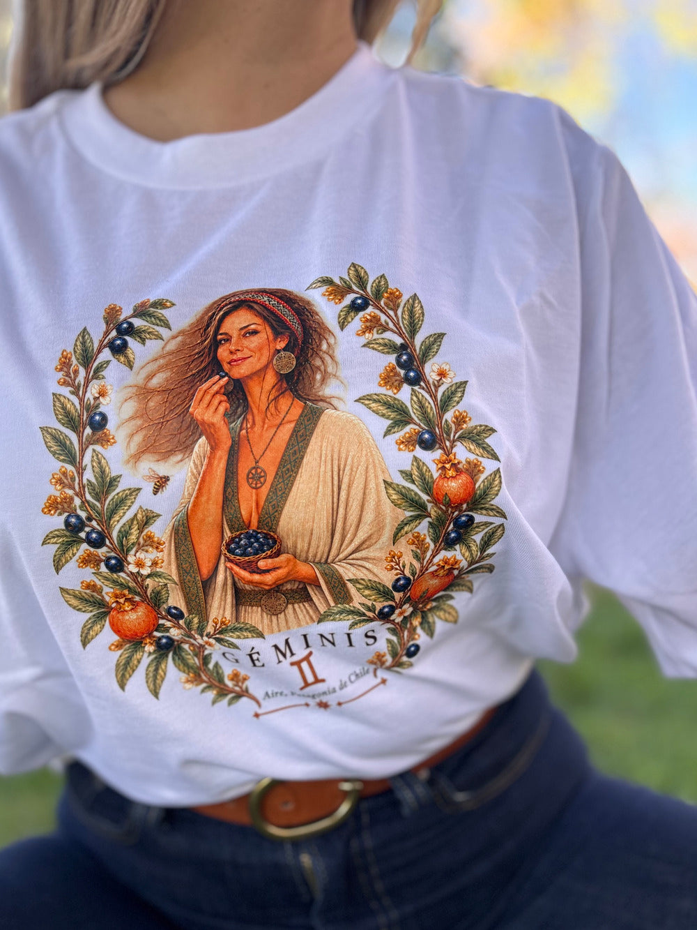 Polera Crop Top Zodiaco Chileno – Ilustración Astral