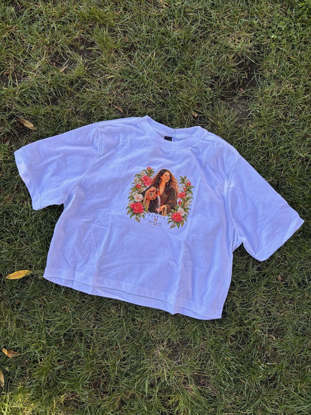 Polera Crop Top Zodiaco Chileno – Ilustración Astral
