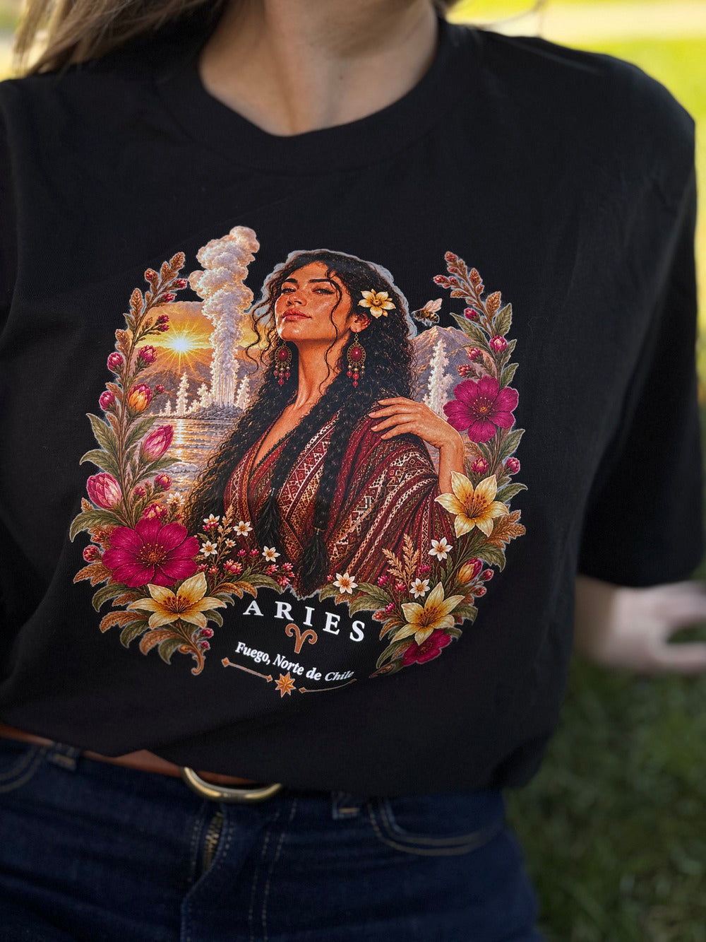 Polera Crop Top Zodiaco Chileno – Ilustración Astral
